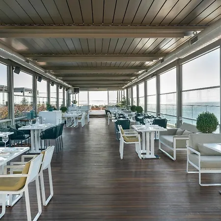 Hotel Crowne Plaza Florya By Ihg Istanboel