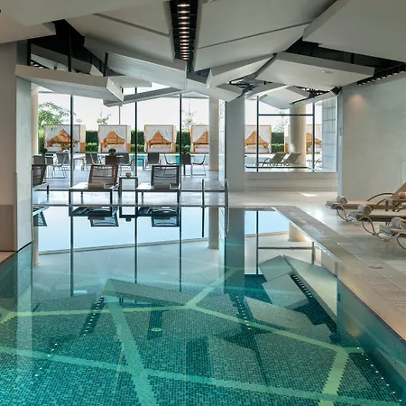 Crowne Plaza Florya Istanbul, An Ihg