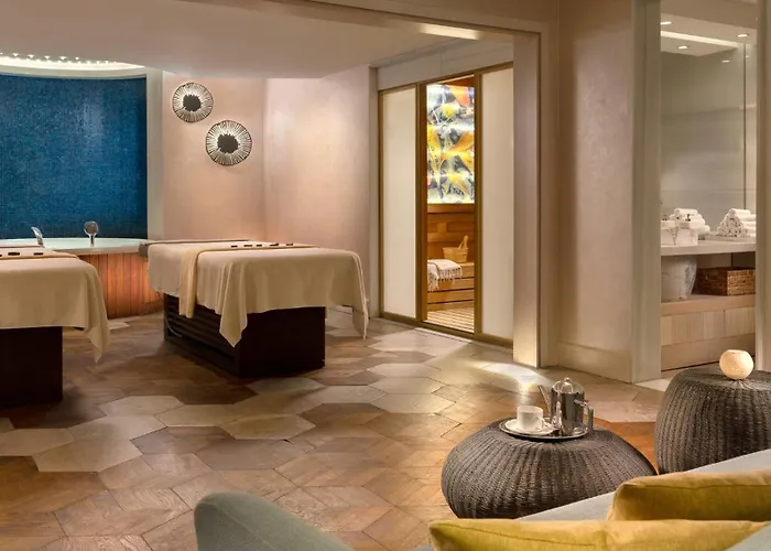 Crowne Plaza Florya By Ihg 5*