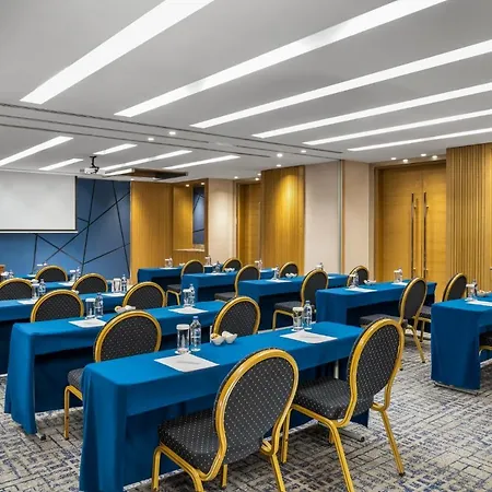 Crowne Plaza Florya Istanbul, An Ihg 5*